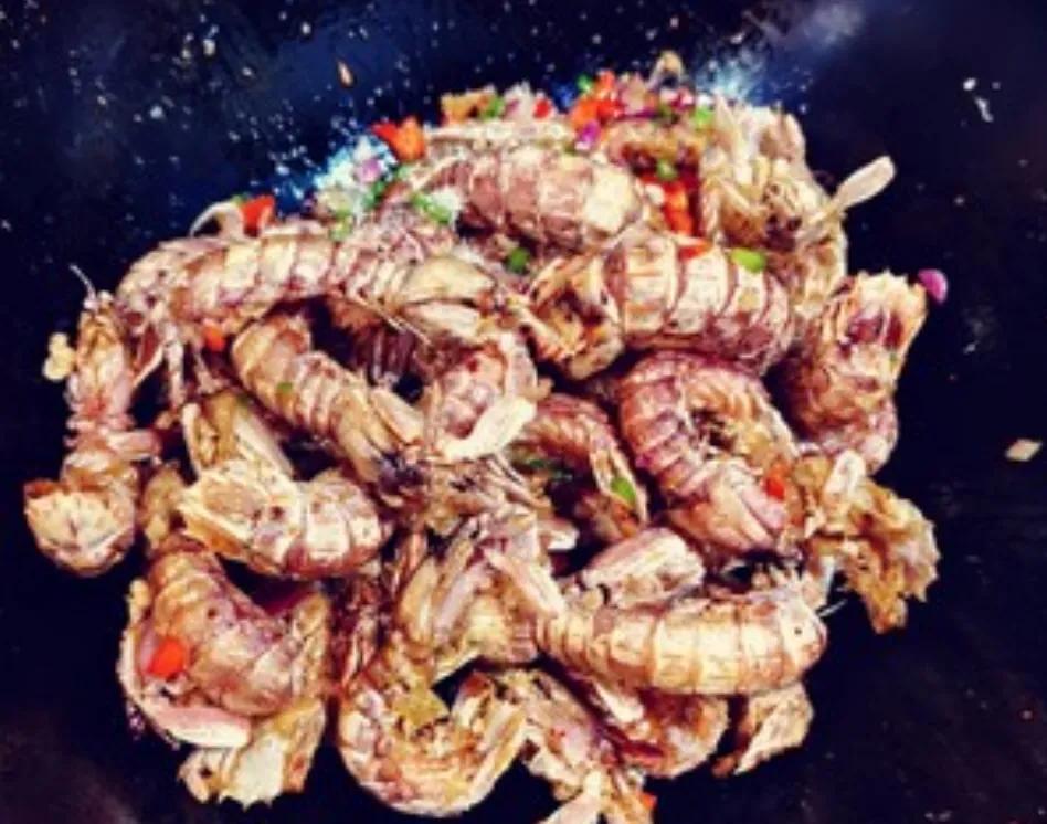 椒盐皮皮虾好吃入味做法一学就会,椒盐皮皮虾最简单又最好吃的做法