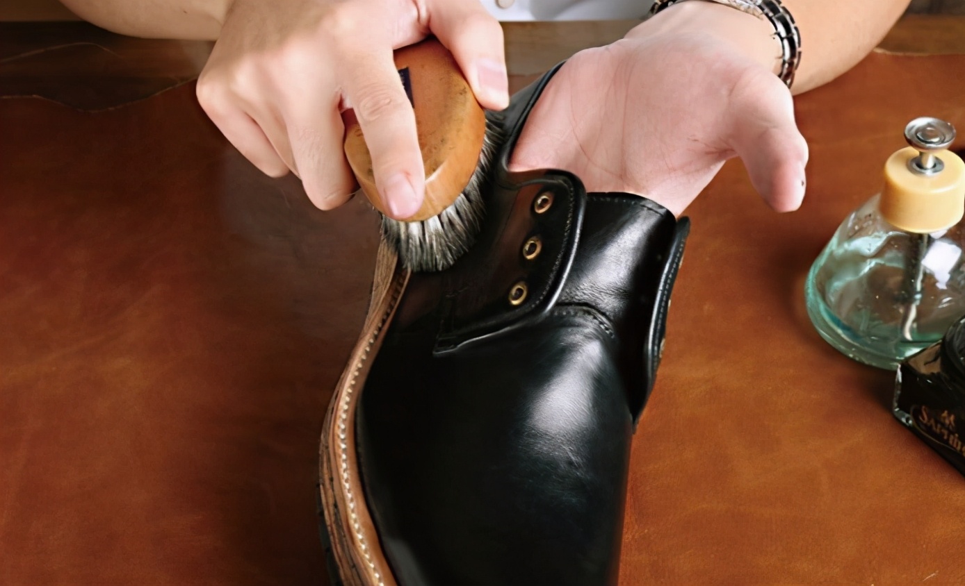 皮鞋保养教程大全,皮鞋护理保养知识教程