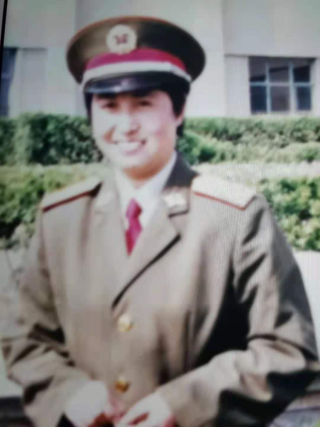 滕风华详述张秀菊的“荣光与奋斗”：戍岛“金花”绽放“油城”