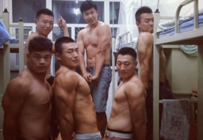 学生党不吃粉能练出肌肉吗,小白练肌肉蛋白粉怎么吃