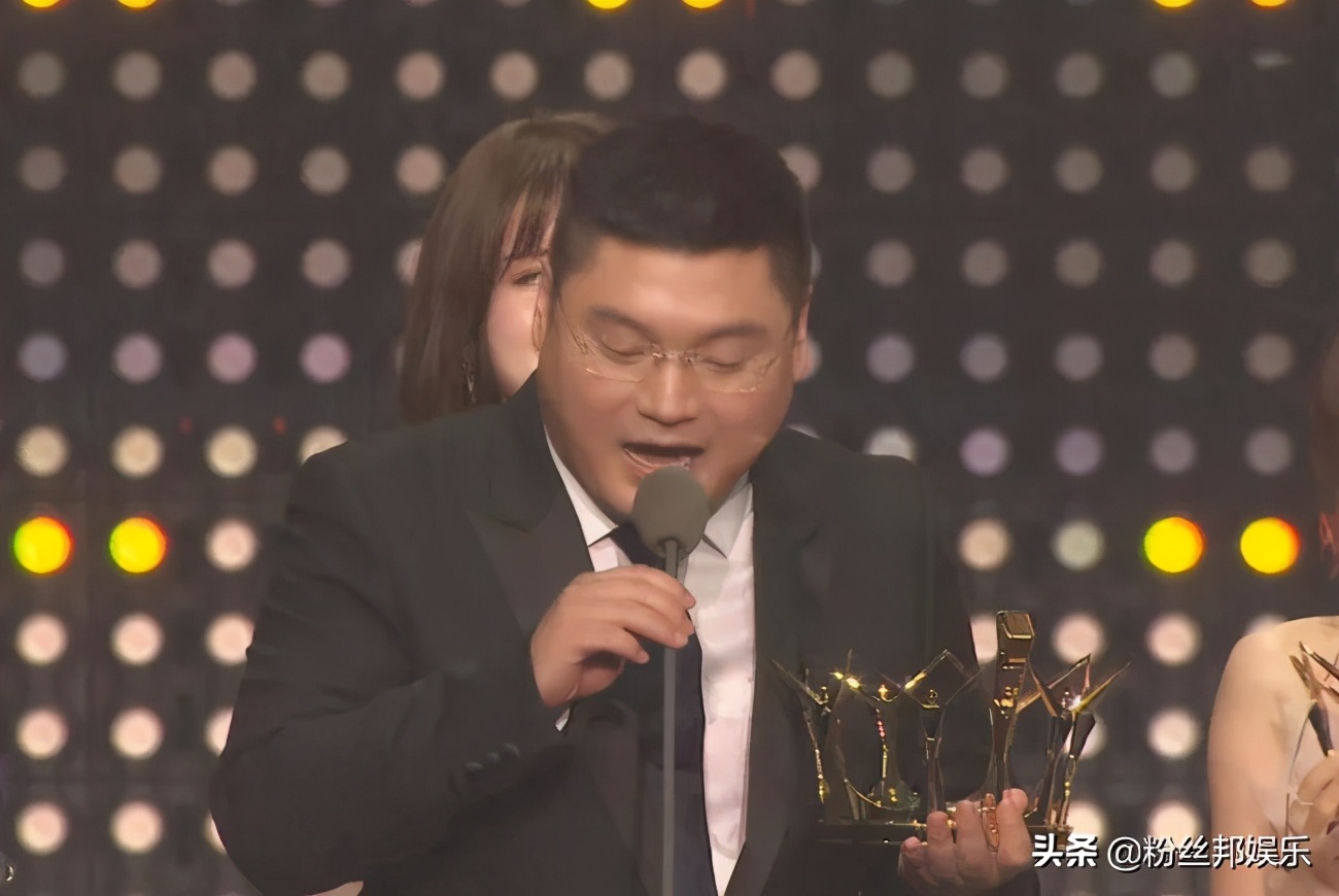 yy直播利与弊,yy直播是正规平台吗可靠吗