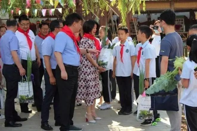 别样六一多彩童年,别样六一快乐童年