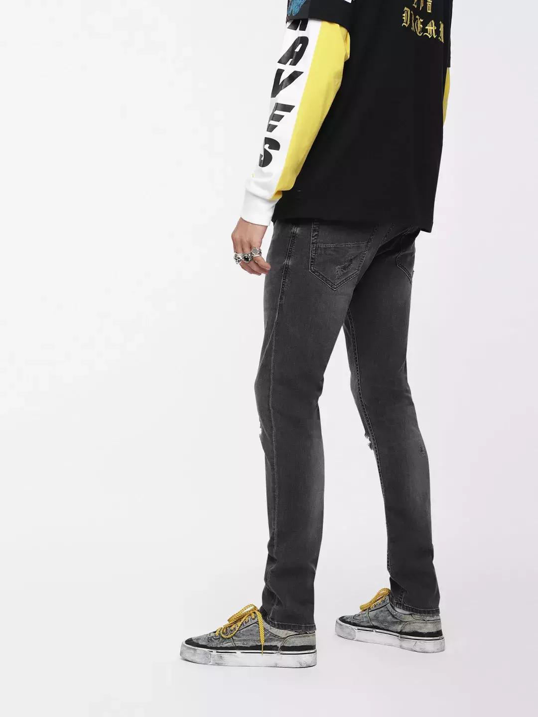 衣橱里的永恒经典牛仔裤,衣柜里的百搭牛仔裤