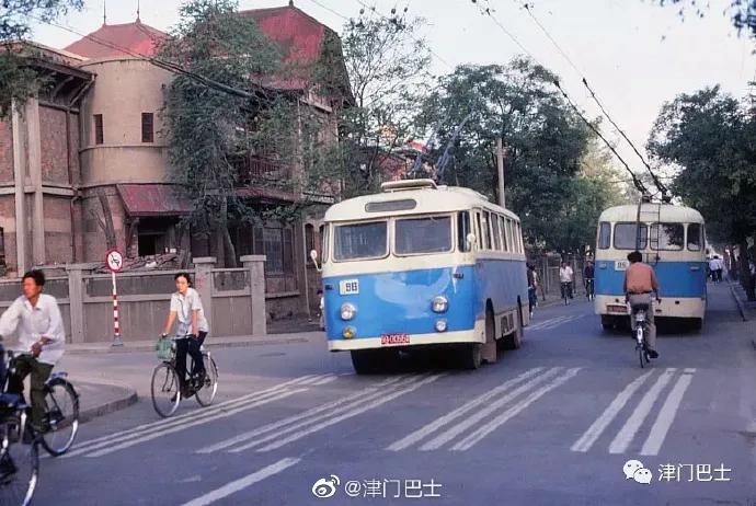 天津绝版老照片,不太老的天津老照片