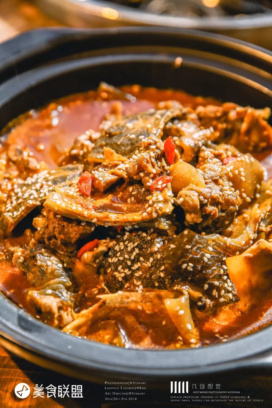 靠着这道菜这家店火了二十年,这家店仅凭一道菜火爆多年