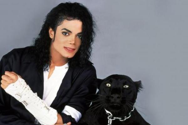 杰克逊和阿米尔,一个巨星代表一个国家