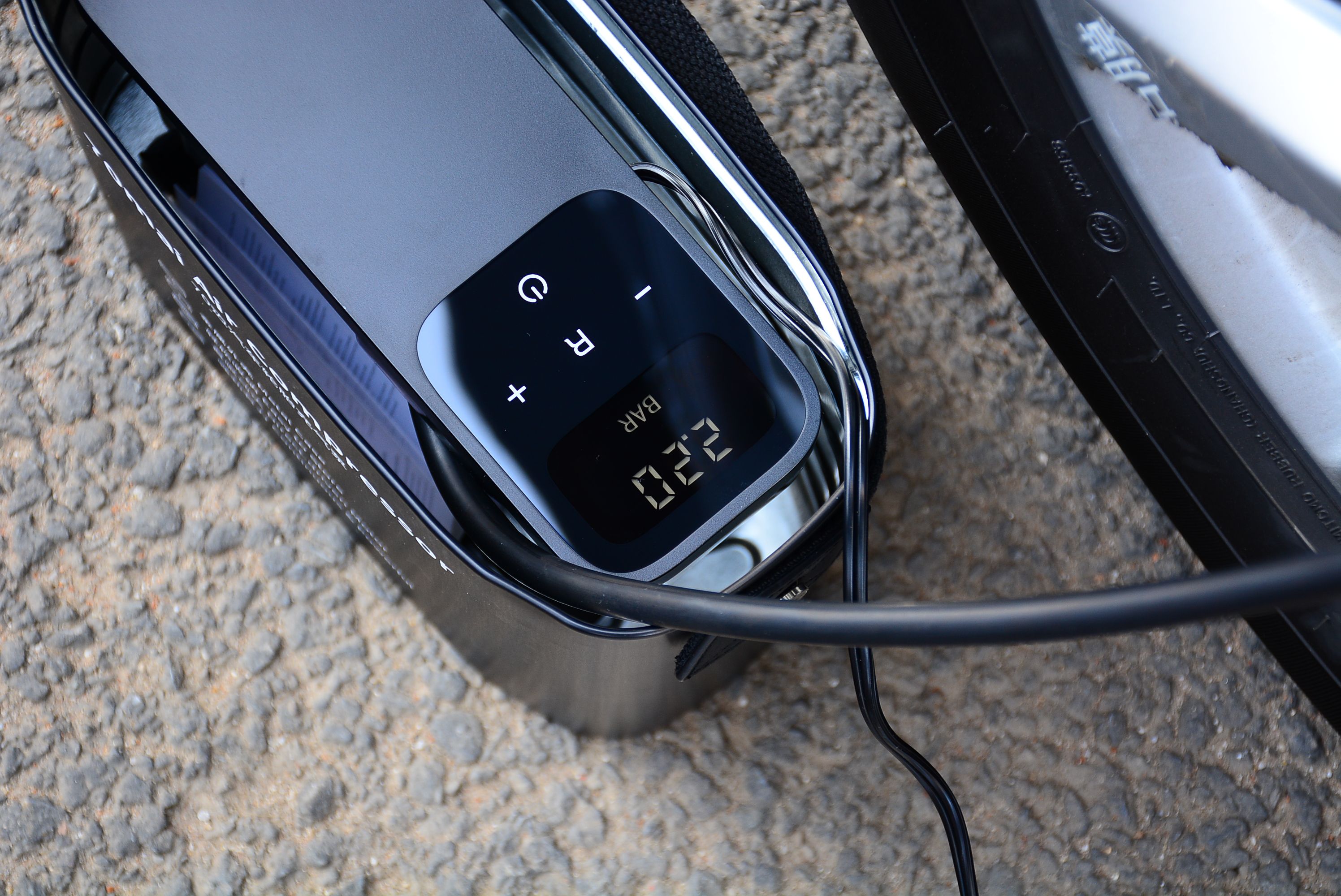 为啥老司机都说充气泵是最实用车品？原因有3个