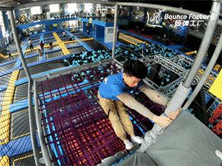 魔都森林彩虹滑梯视频,打卡魔都热气球