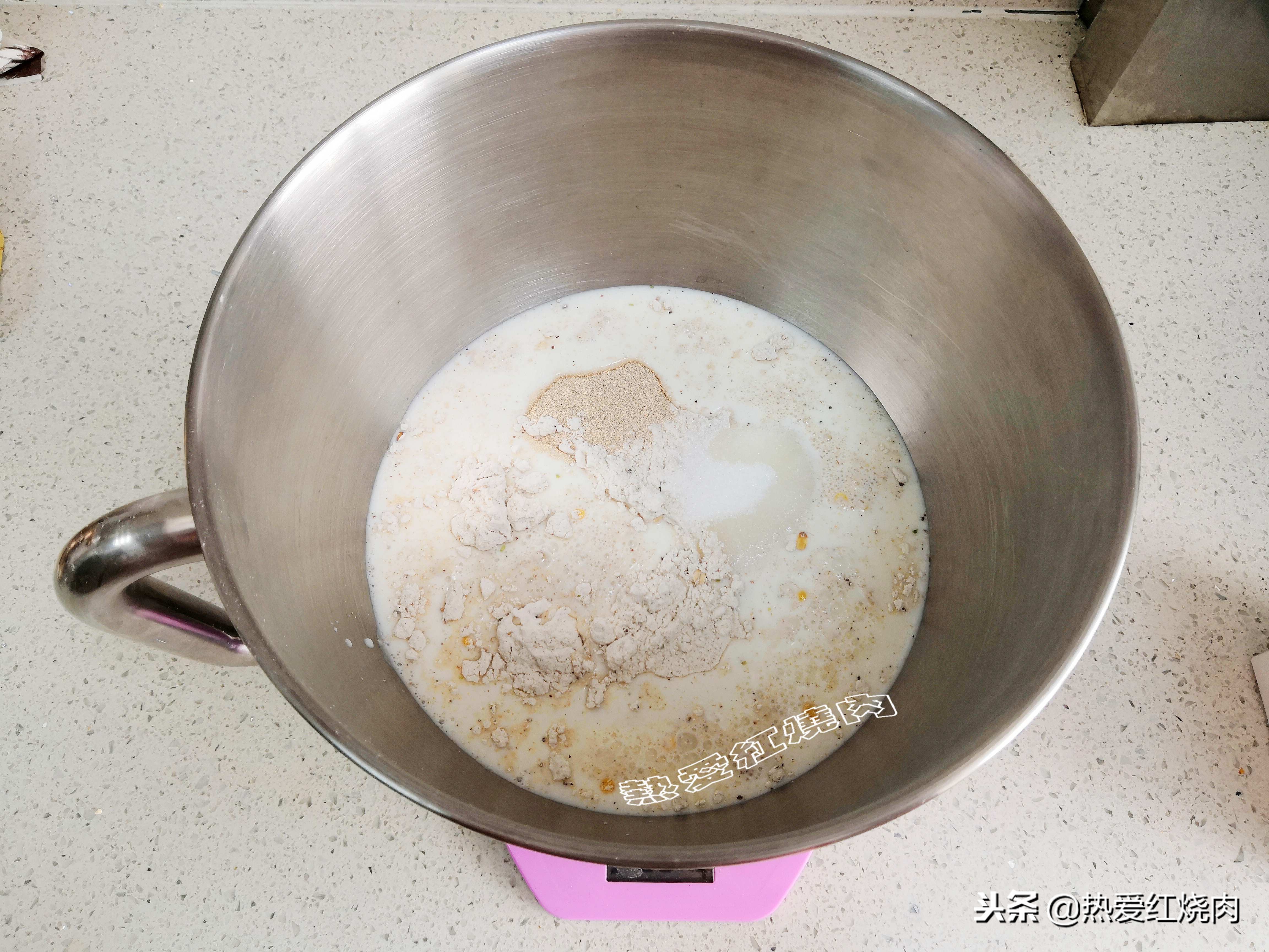 不用揉出膜的黑芝麻面包做法,不用揉出膜的粗粮面包做法