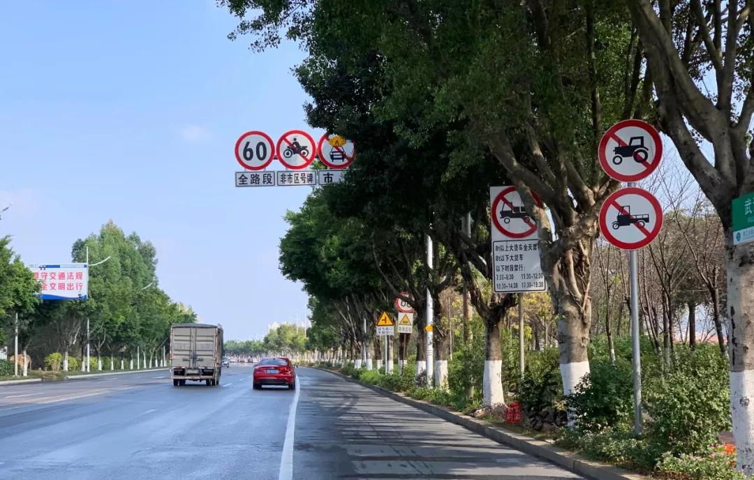 区间测速带车速显示,路边测速显示车速