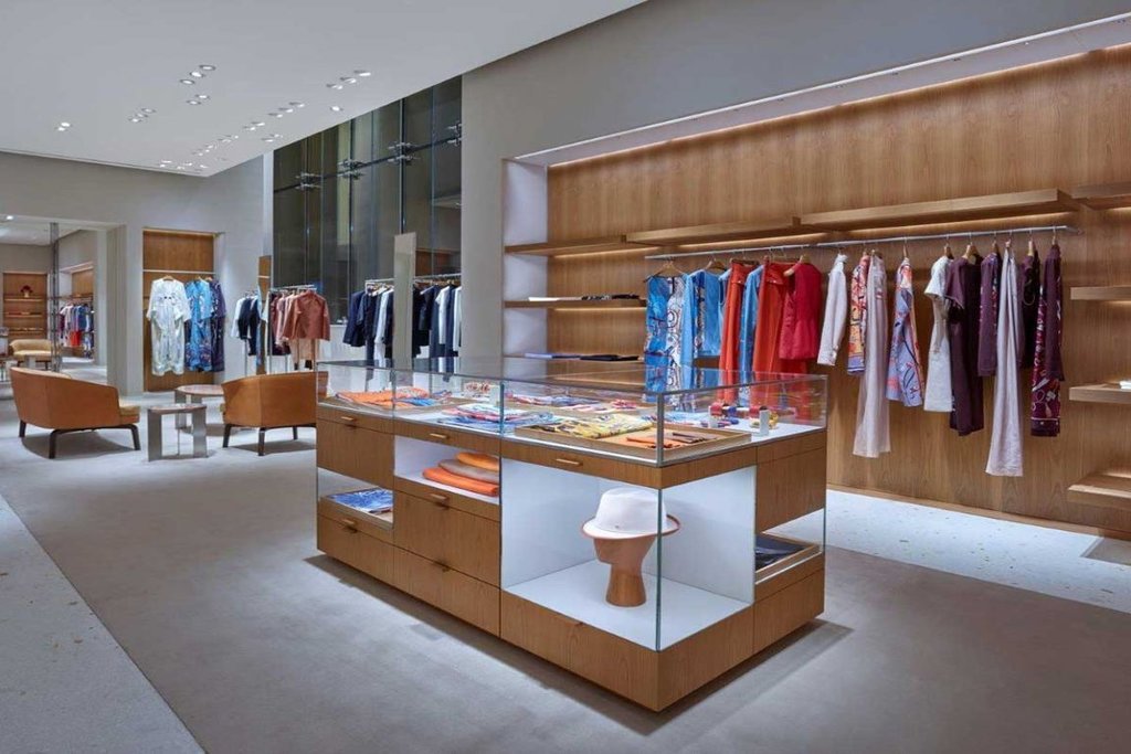 全球运动品牌服装排行榜前十名,意大利服装奢侈品牌有哪些