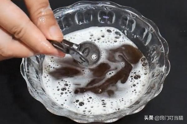 没有钥匙锁生锈了怎么办小妙招,门锁生锈钥匙短怎么处理