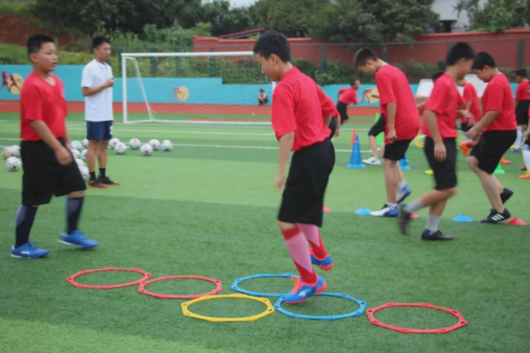 河南建业青少年足球培训班,维德青少年培训