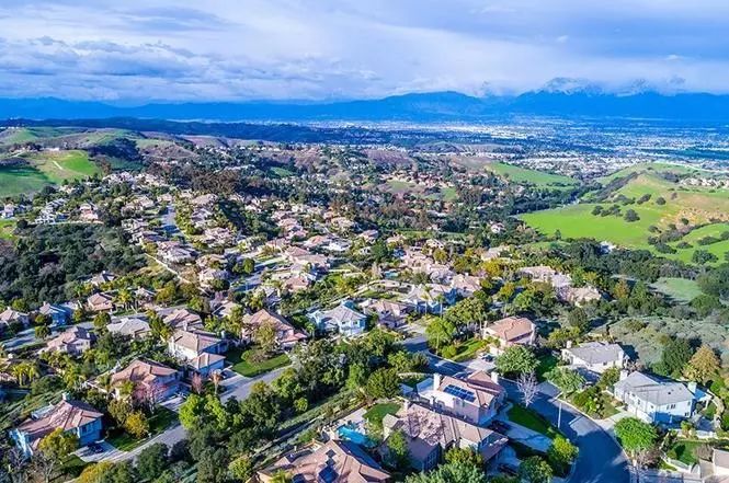 揭开标签，一览“华人山丘”风采！奇诺岗性价比优房等你来选