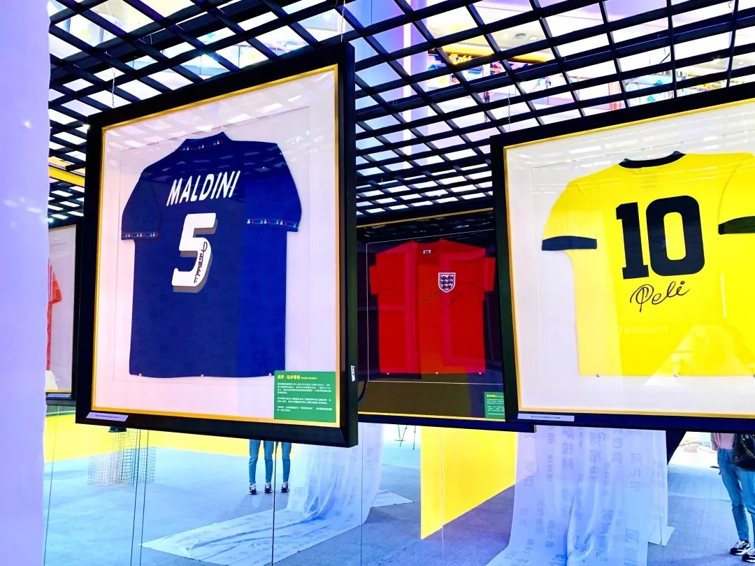 球场也是商场,球场是男人的战场