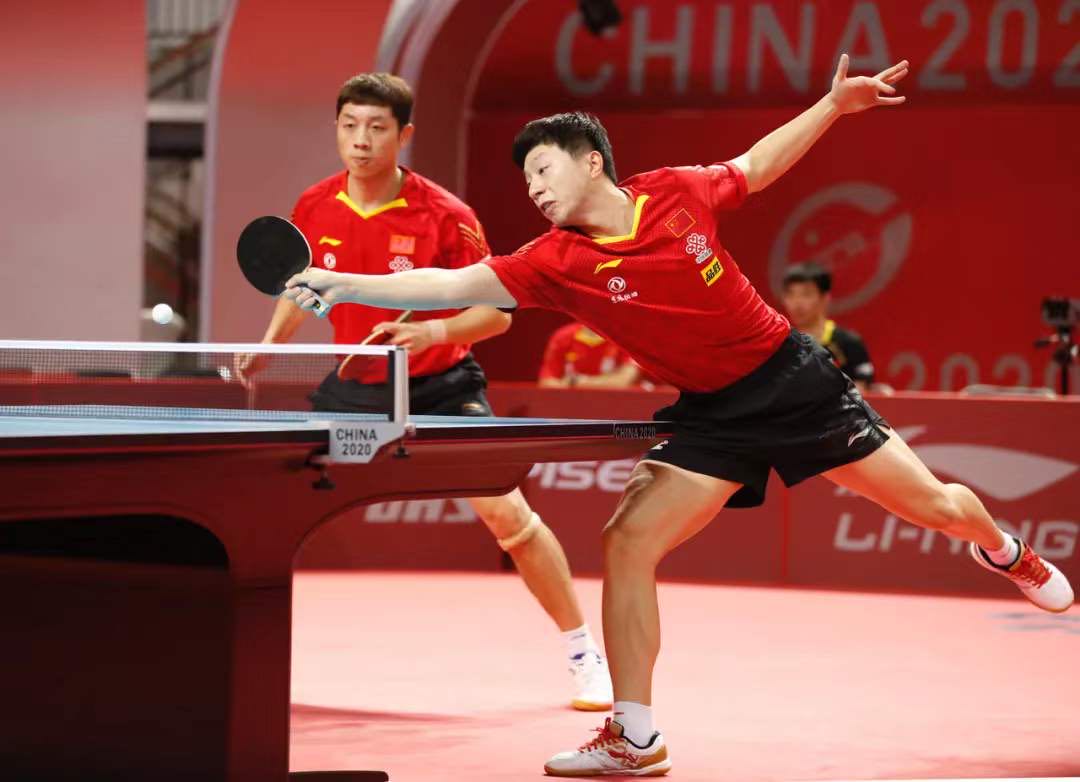 马龙王楚钦失误,马龙樊振东最疯狂一战