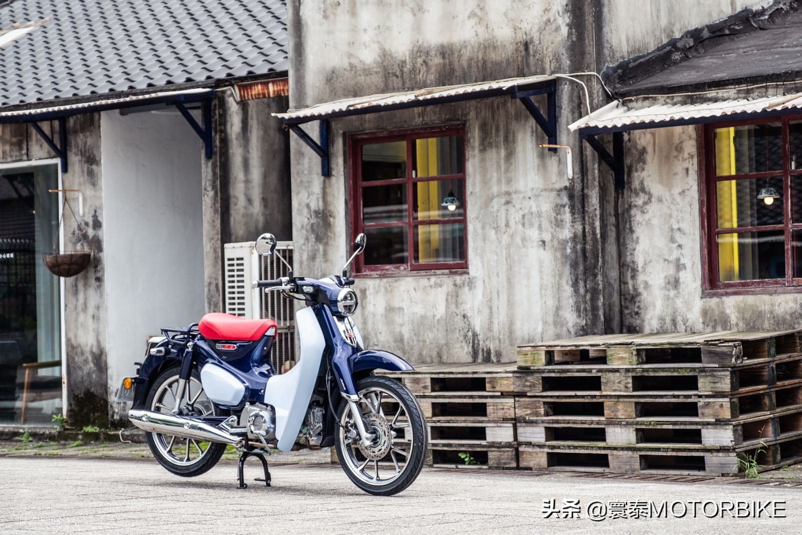 超级幼兽125和110区别,本田发布2022款supercub超级幼兽