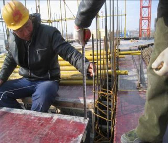 混凝土结构顶板极差是哪个规范,混凝土结构板平整度规范