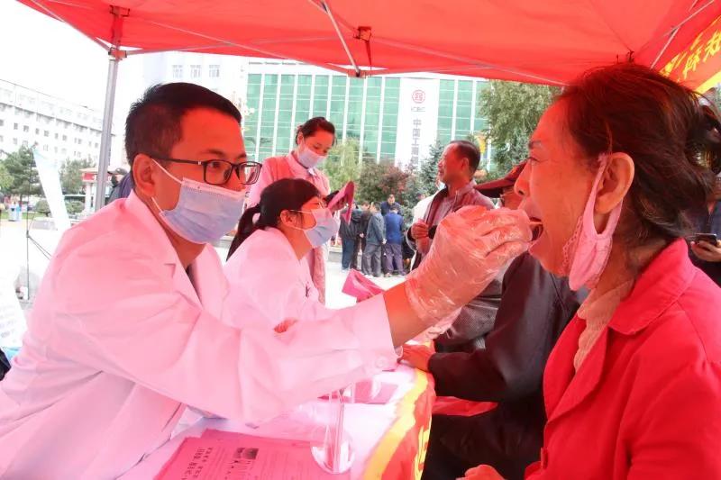 人民医院健康扶贫义诊,鹤岗市人民医院健康体检中心