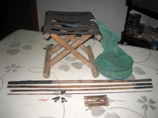 各大钓鱼爱好者家里收藏的渔具,盘点这么多年钓鱼买的装备