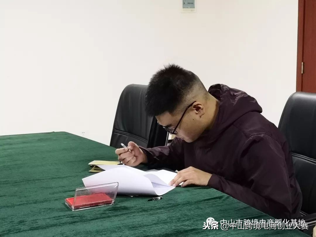 「合作创业专题41」带你了解亚马逊/速卖通开店多少钱