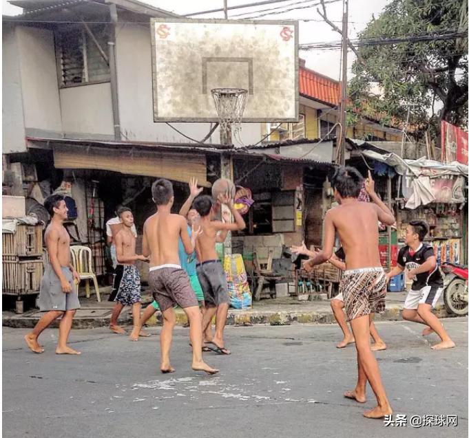 菲律宾打球为什么都光脚,菲律宾人爱篮球