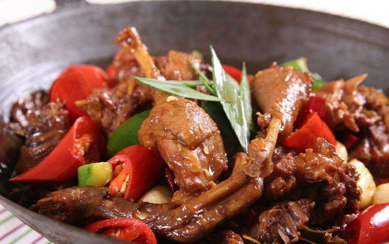 夜啤酒比较有特色的菜品,啤酒系列的菜品有哪些特点