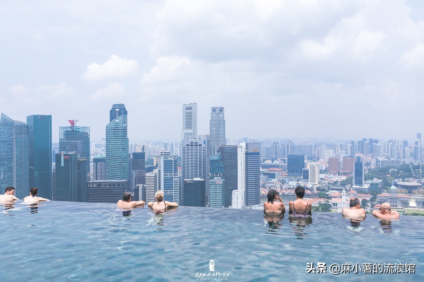 新加坡最豪华的体验,金沙酒店楼顶无边泳池,只有住一晚才能享受