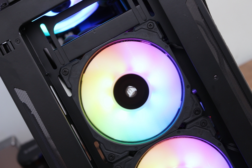 海盗船h100ipro240水冷,海盗船icueh100i一体式水冷