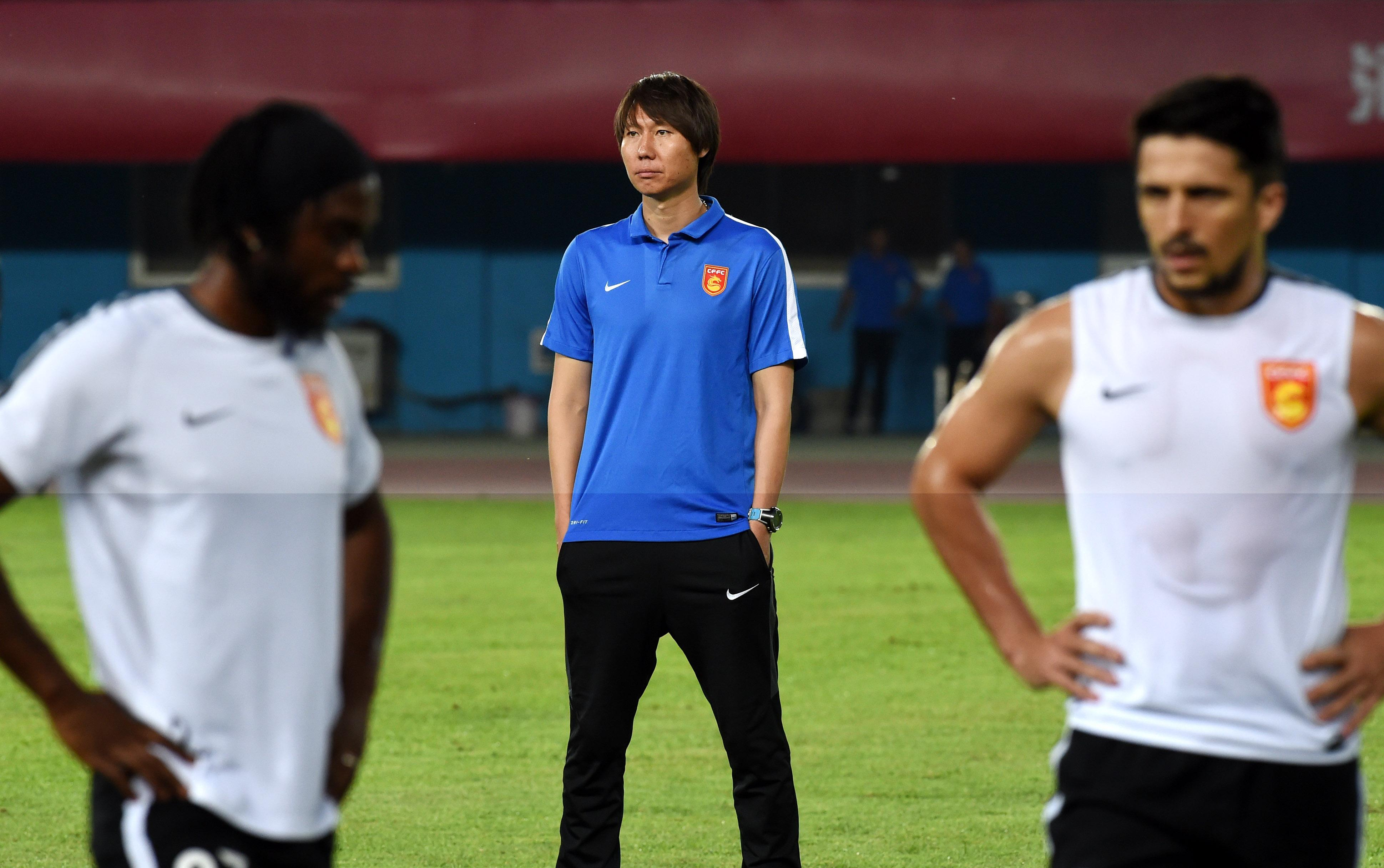 国足李铁带队的比赛,李铁执教国足阵容