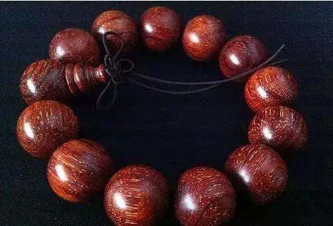 史上最权威的木质文玩手串排行,文玩木质手串最值得入手的