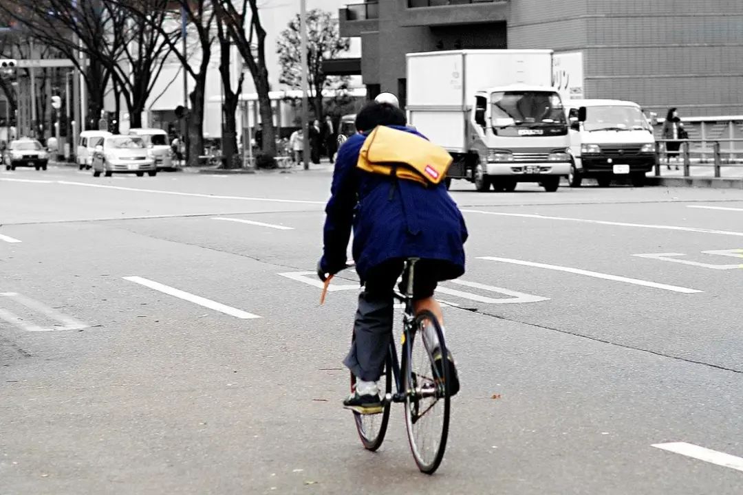 RR·TRENDS|比公文包更“高级”的男士手袋