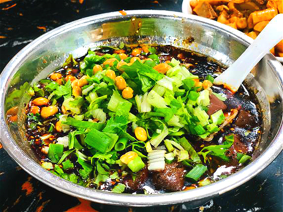 成都双流肥肠哪家好吃,成都双流肥肠血旺