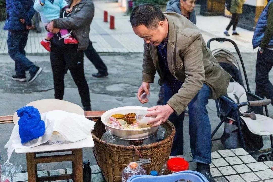 吃遍重庆100家苍蝇馆子,重庆解放碑附近苍蝇馆子前十名