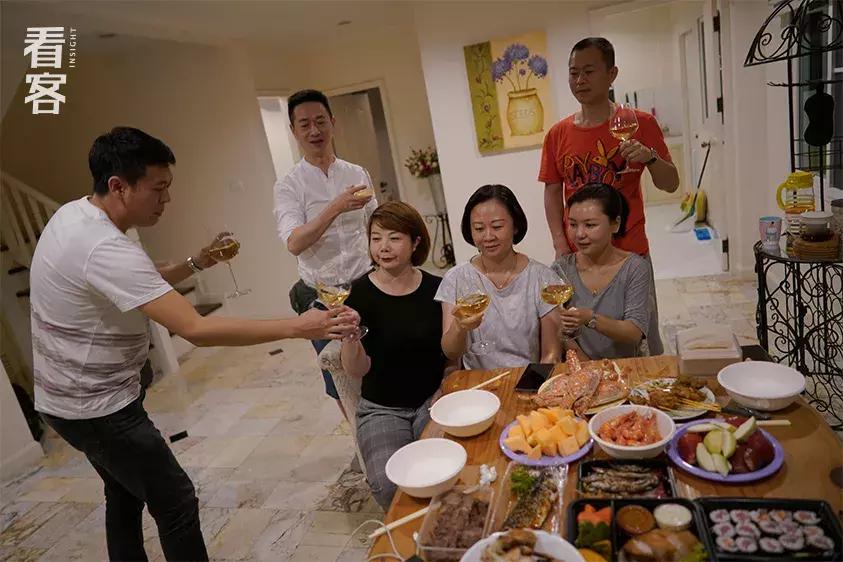 为了娃上国际学校，我全家搬到了泰国，因为真的比国内便宜