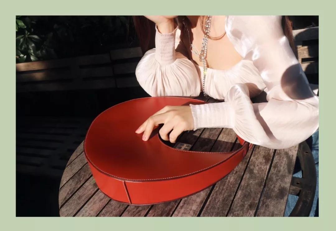 值得入手千元的包包,最值得买的十款轻奢包