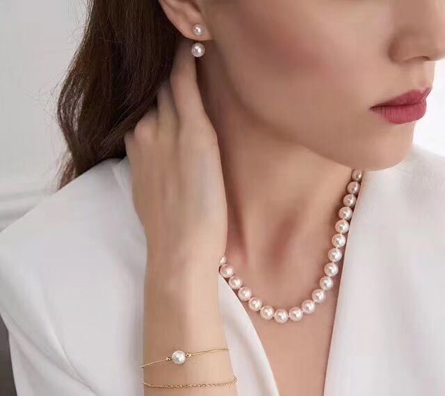 珍珠为什么脱皮有洞,珍珠表面有白斑是真的吗