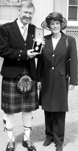 足坛历史伟大的中锋,足球主教练排行前十名有哪些