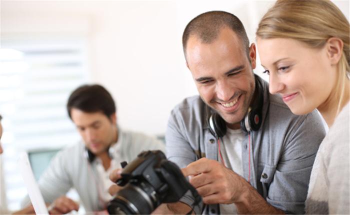 你知道火车推销员月薪资多高吗?网友:想象和现实的差距太大了