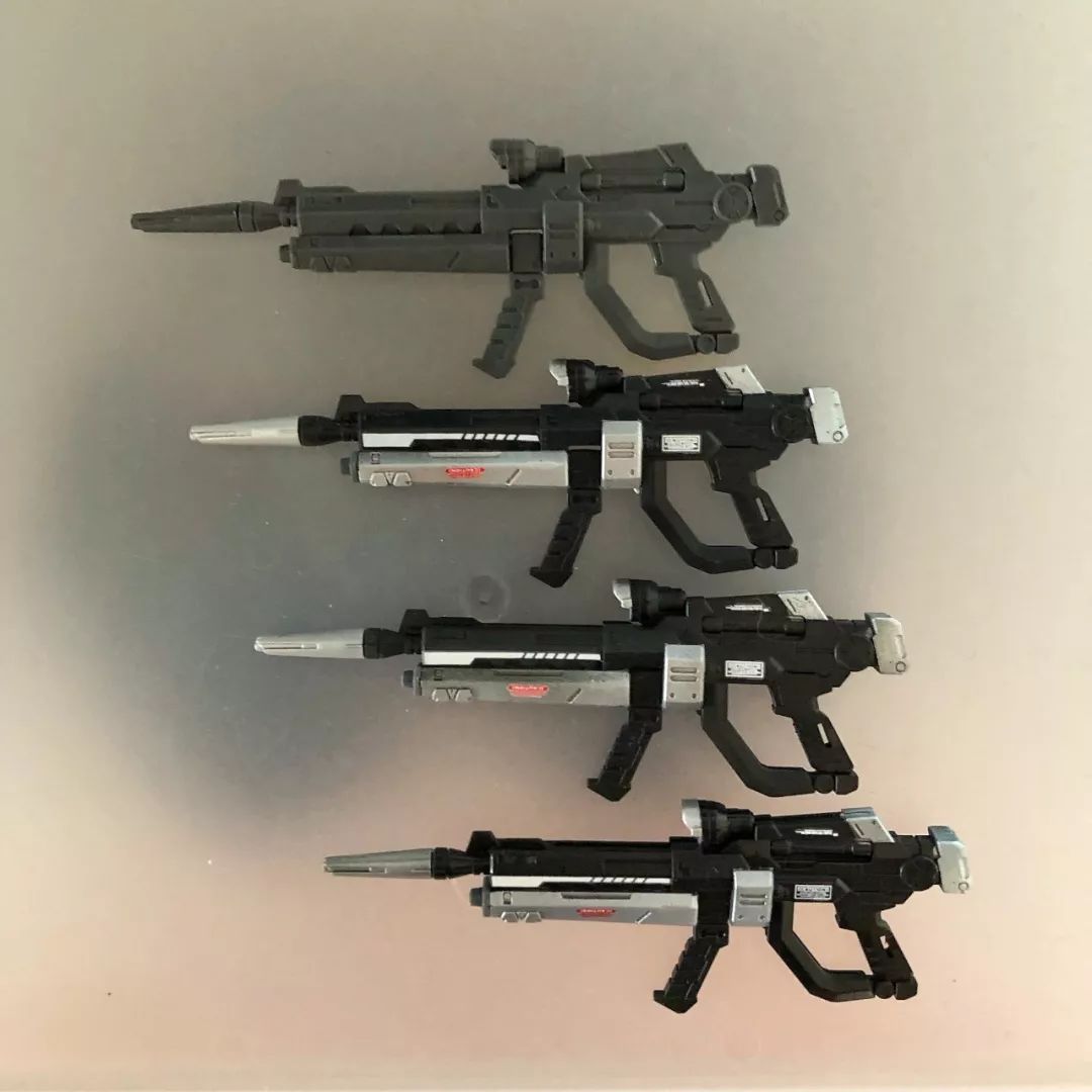 佳作：恐怖的零件数量，龙桃子强袭，四机小队！