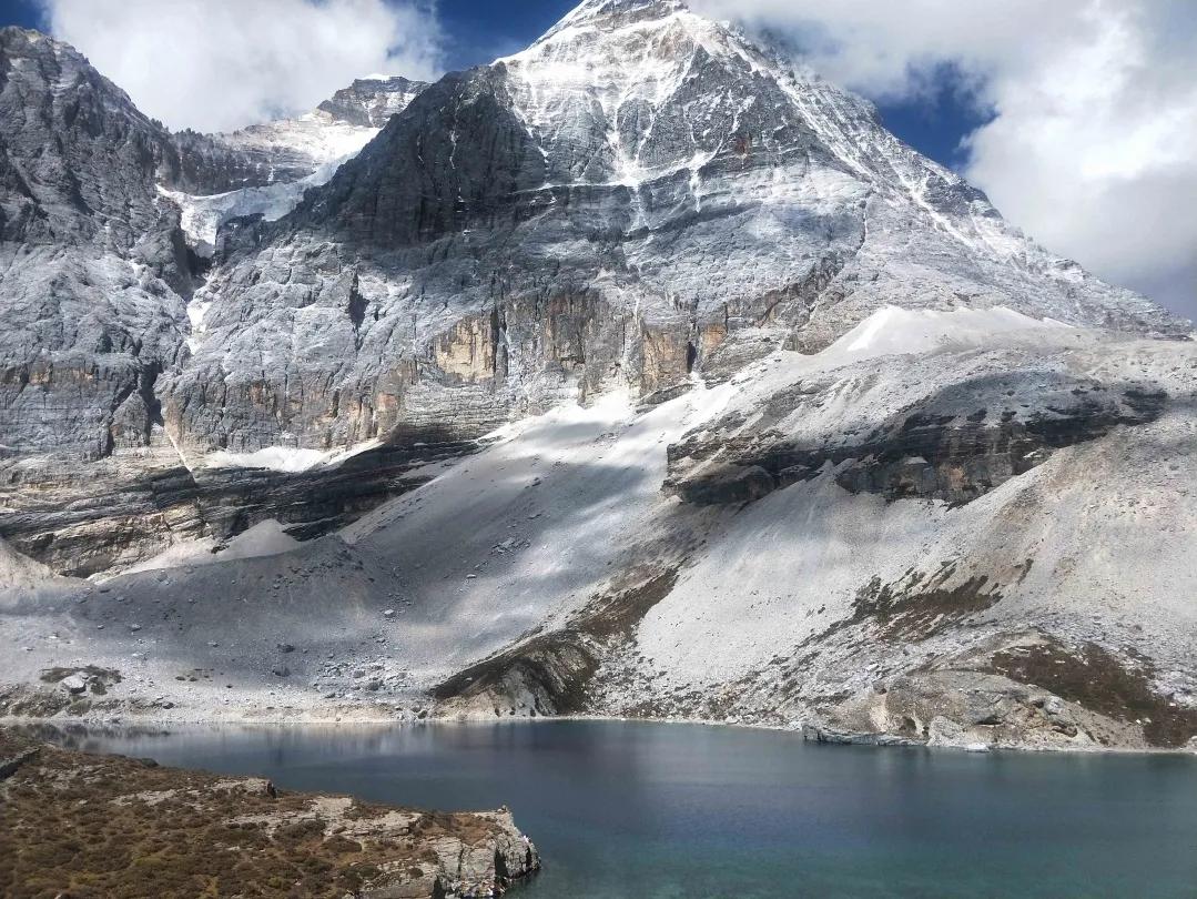 稻城亚丁一定要去的地方,去稻城亚丁感受身体与灵魂