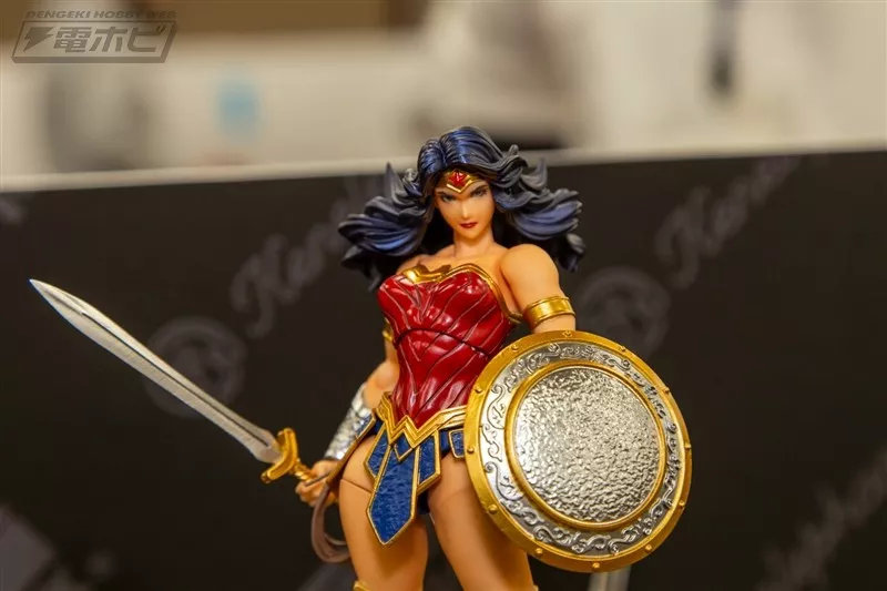 mafex钢铁蜘蛛侠手办测评,mafex蜘蛛侠黑红国产