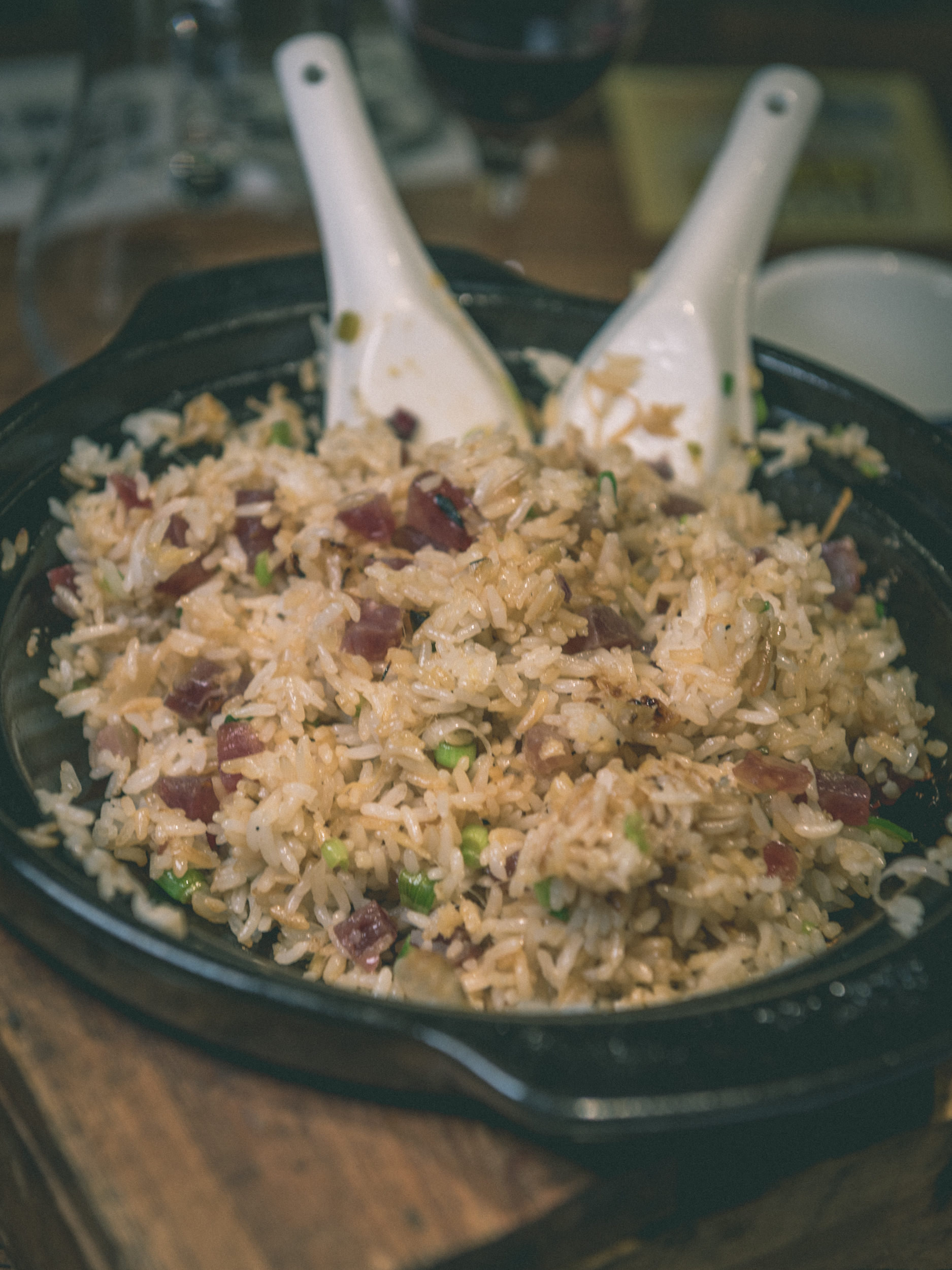 这个男人从街边推车仔做到媲美港澳鱼翅名店,到底有什么秘诀?