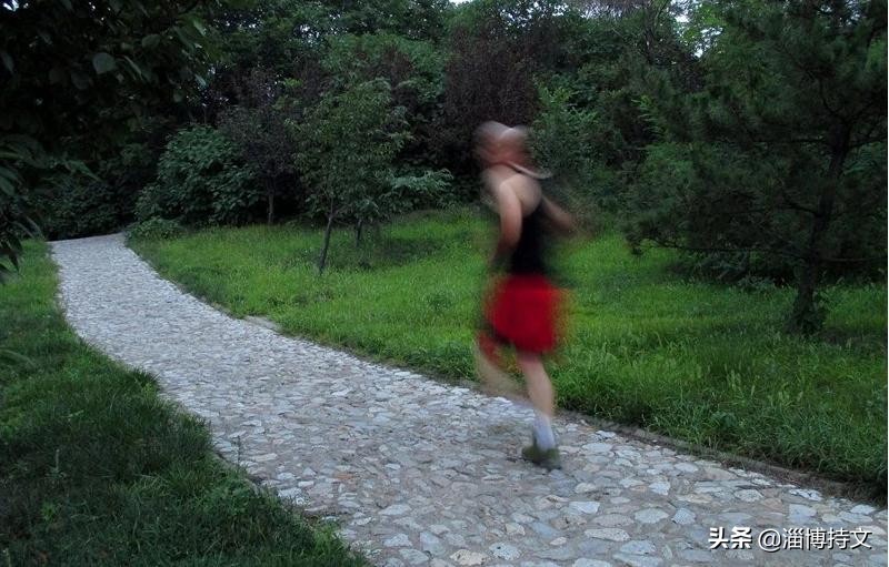 热爱生活从每日跑步开始,跑步让我感受健康和快乐