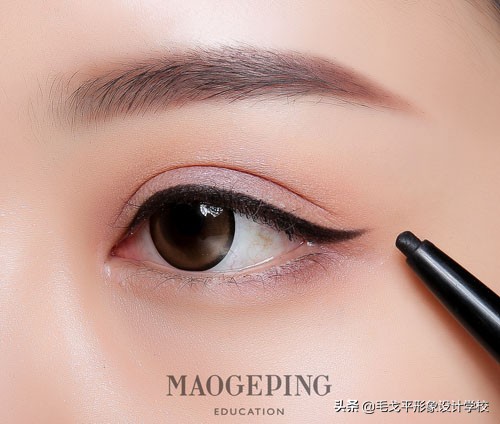 简约又特别的日常眼妆,干净又有层次感的眼妆