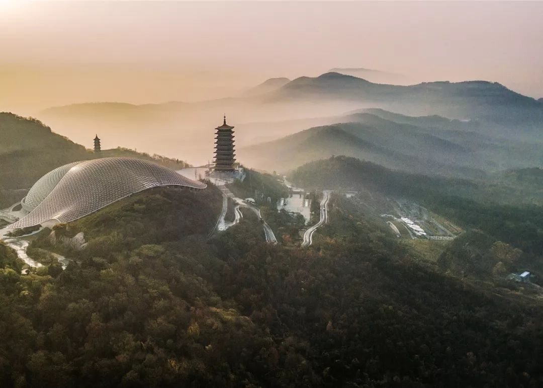 南京历史感沉重的古都,烟水南京