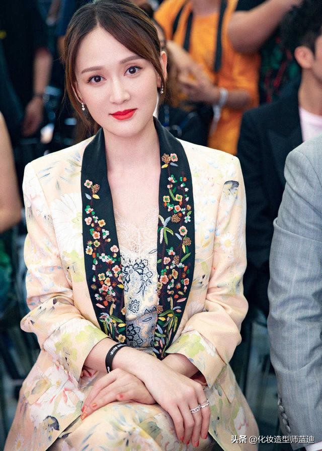 陈乔恩的穿衣搭配图片,陈乔恩服饰搭配潮到爆