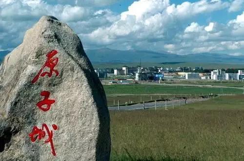 东风夜放花千树最是人间留不住,东风导弹什么时候造出来的