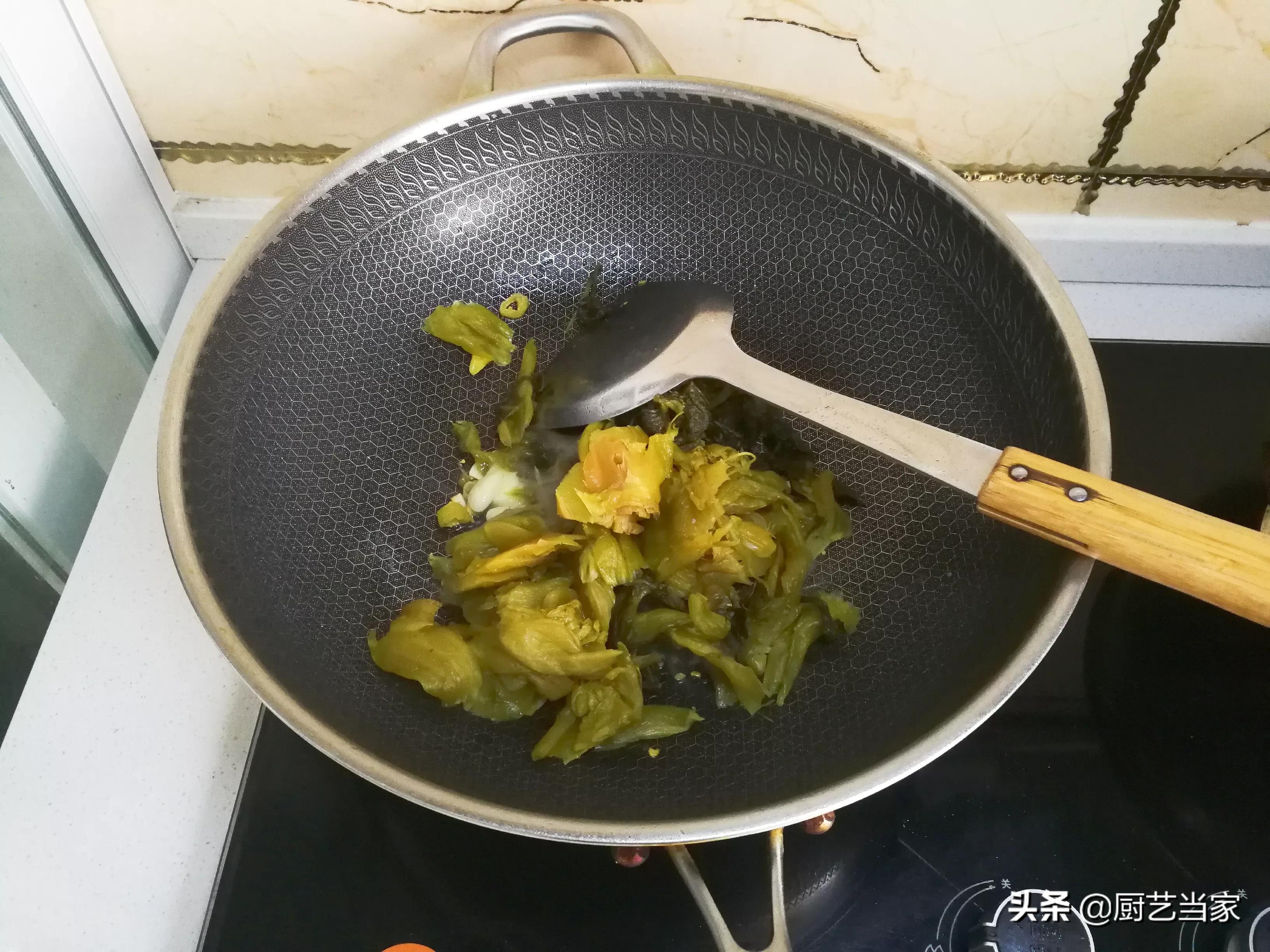 麻辣酸菜滑肉汤的做法,酸菜鲈鱼鱼片怎么腌制比较嫩