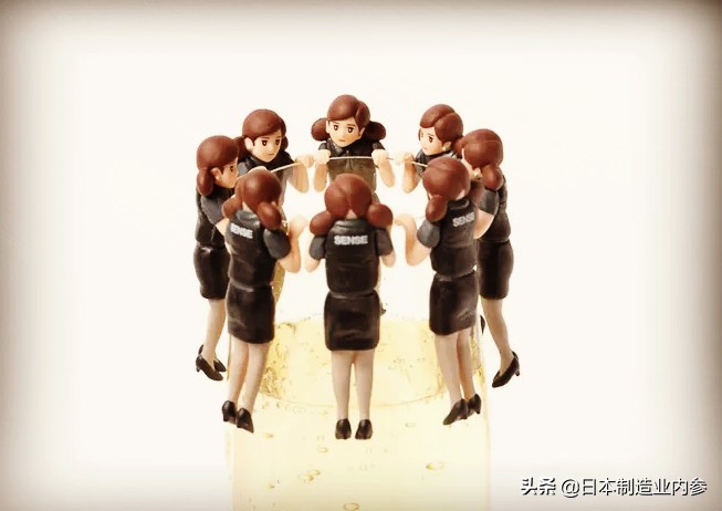杯缘子小姐：一群直男是如何设计出一款风靡日本的扭蛋玩具，年入17亿，让迪士尼主动抱大腿？